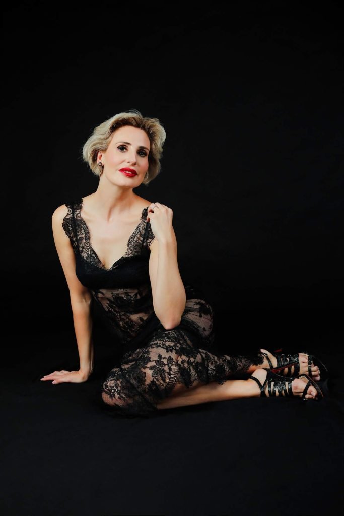 Boudoir portrait photo